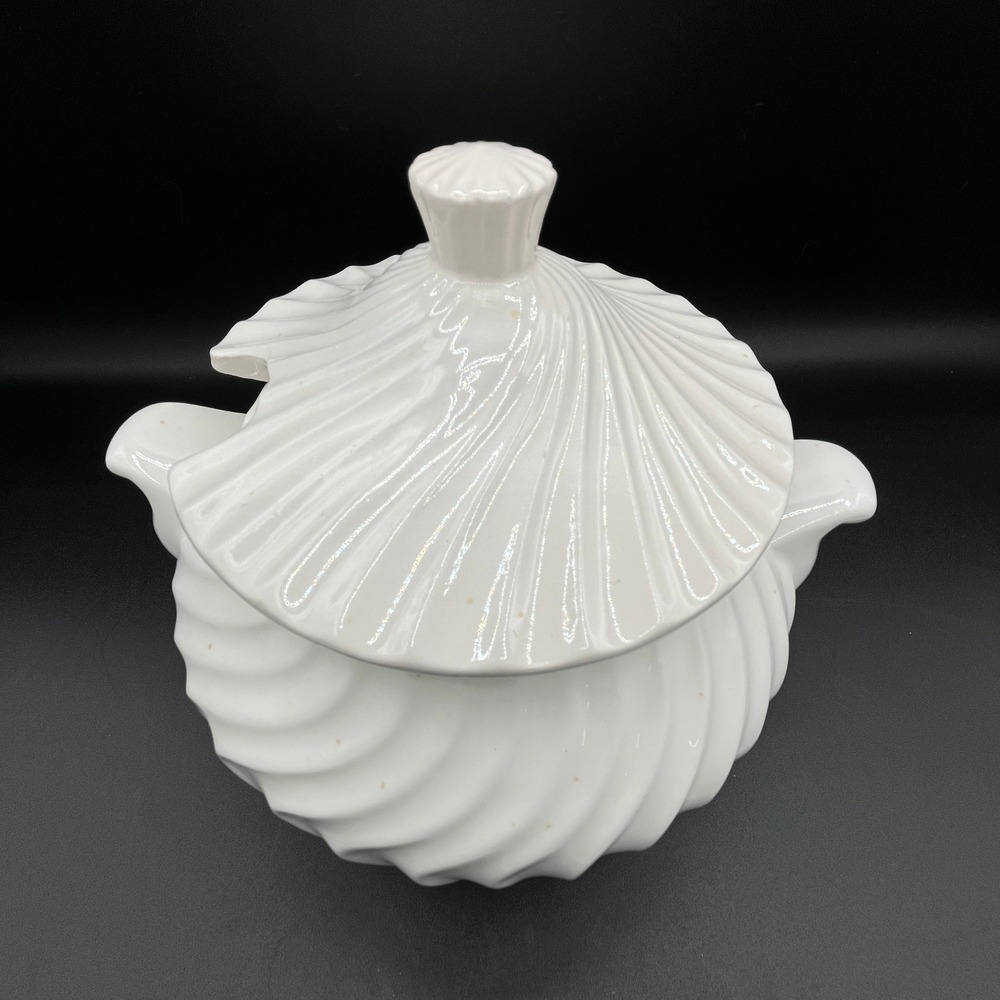 Vintage Ceramic White Swirl‎ Gravy Soup Tureen- As Is- Small Chip No Ladle